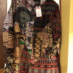 Print coat, button down hidden or plain collar